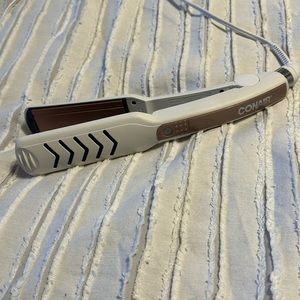Conair Wet/ Dry Flat Iron